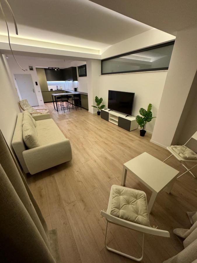 Warm Hotel Apartment Bukurešť Exteriér fotografie