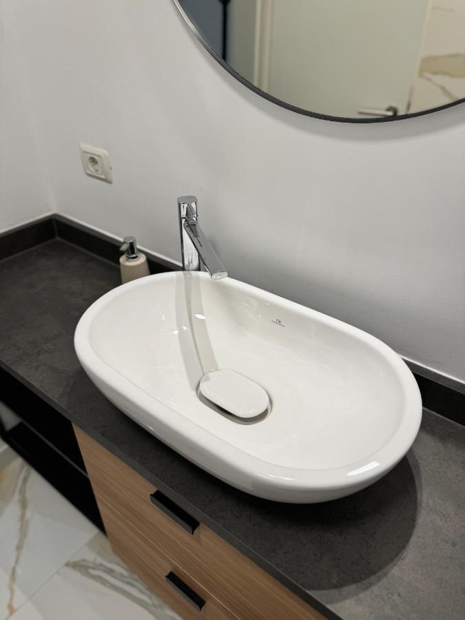 Warm Hotel Apartment Bukurešť Exteriér fotografie