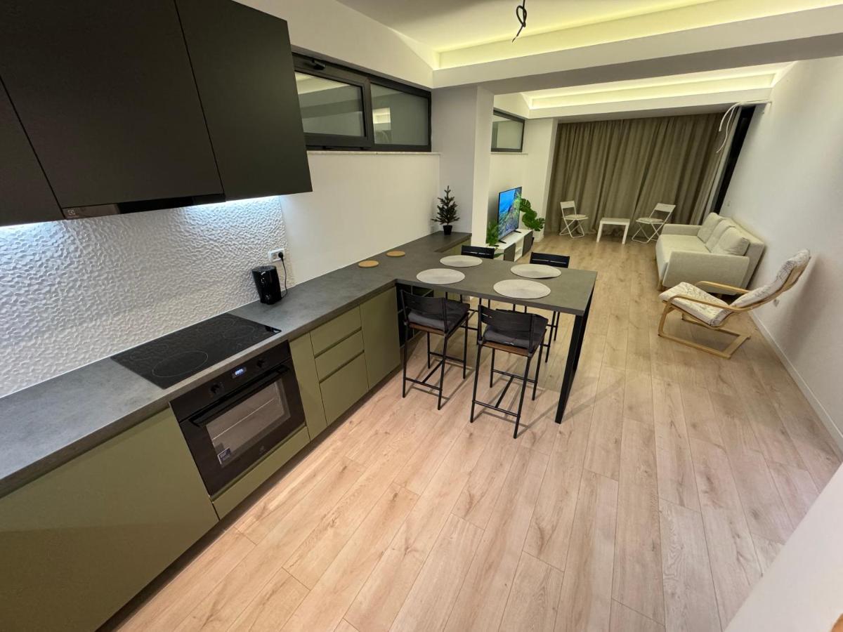 Warm Hotel Apartment Bukurešť Exteriér fotografie
